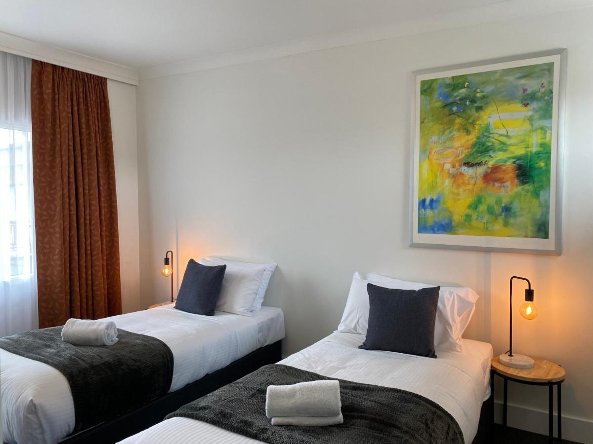 The Astor Hotel Motel Goulburn Esterno foto