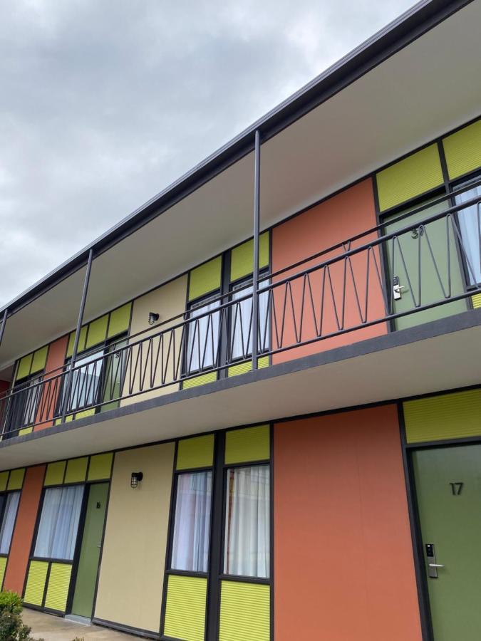 The Astor Hotel Motel Goulburn Esterno foto